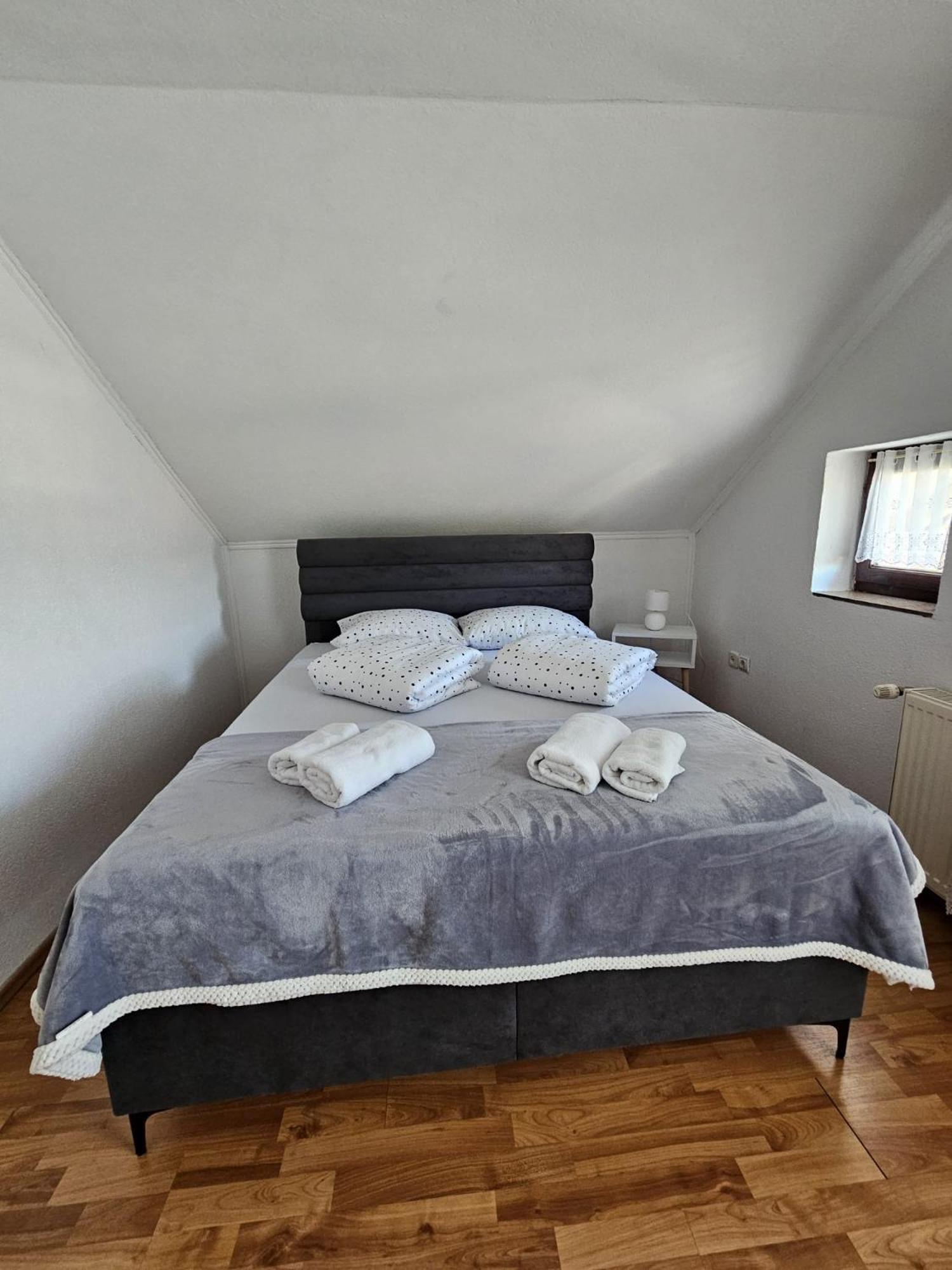 Holiday Home Peaceful Retreat Visoko Eksteriør billede
