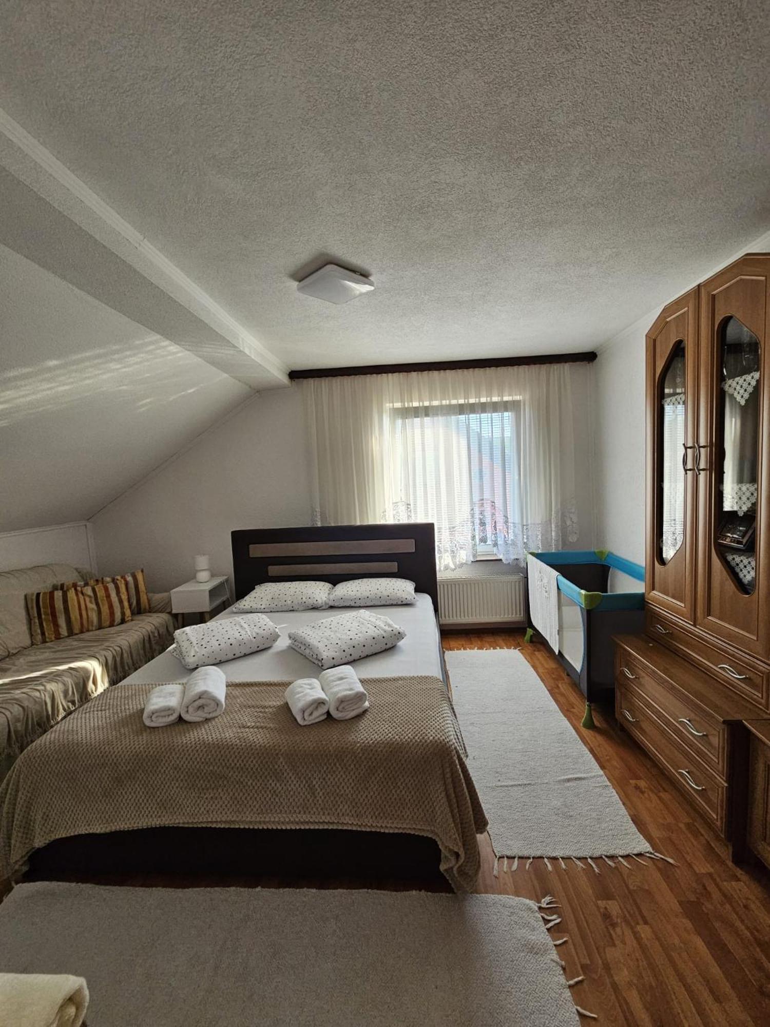 Holiday Home Peaceful Retreat Visoko Eksteriør billede